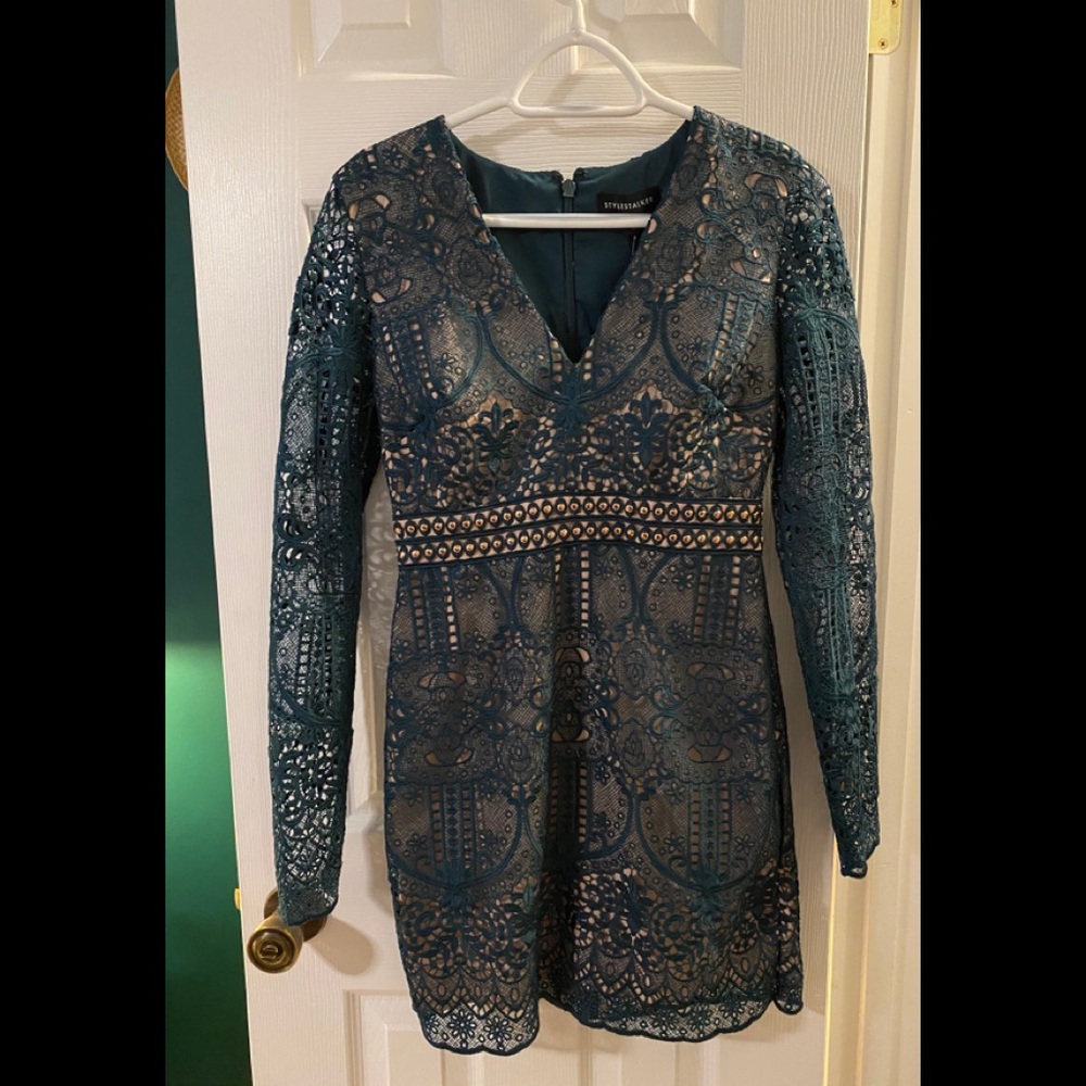 Green lace long sleeve dress